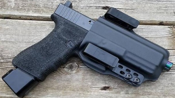 Glock 17 IWB Holster