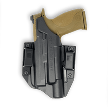 S&W M&P 9 2.0 (4.25") | Surefire X300 Ultra OWB Holster