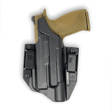 S&W M&P 9 2.0 compact (4") | Surefire X300 Ultra OWB Holster